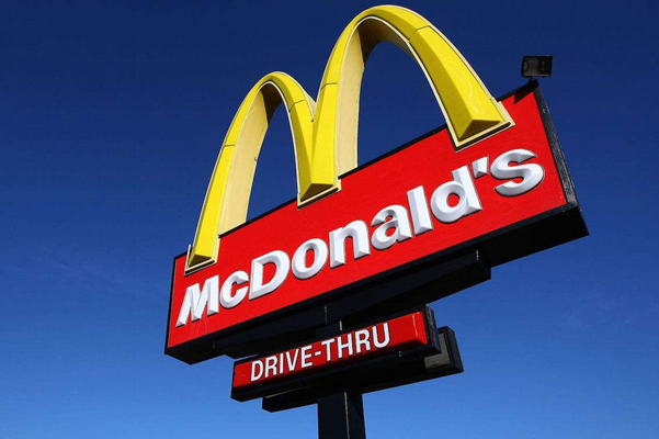 現如今，為何外賣定價比線下餐廳更貴